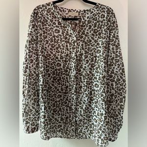 Loft Outlet Women’s XL button down top - brown leopard print - EUC